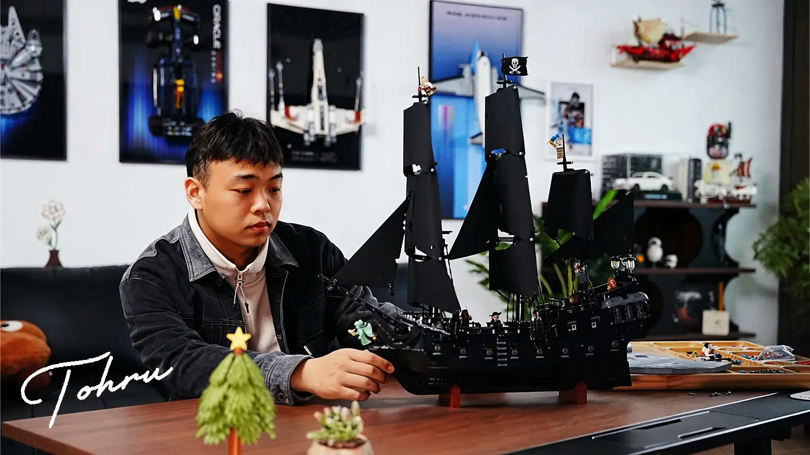 Elevate Your Iconic LEGO™ Collections