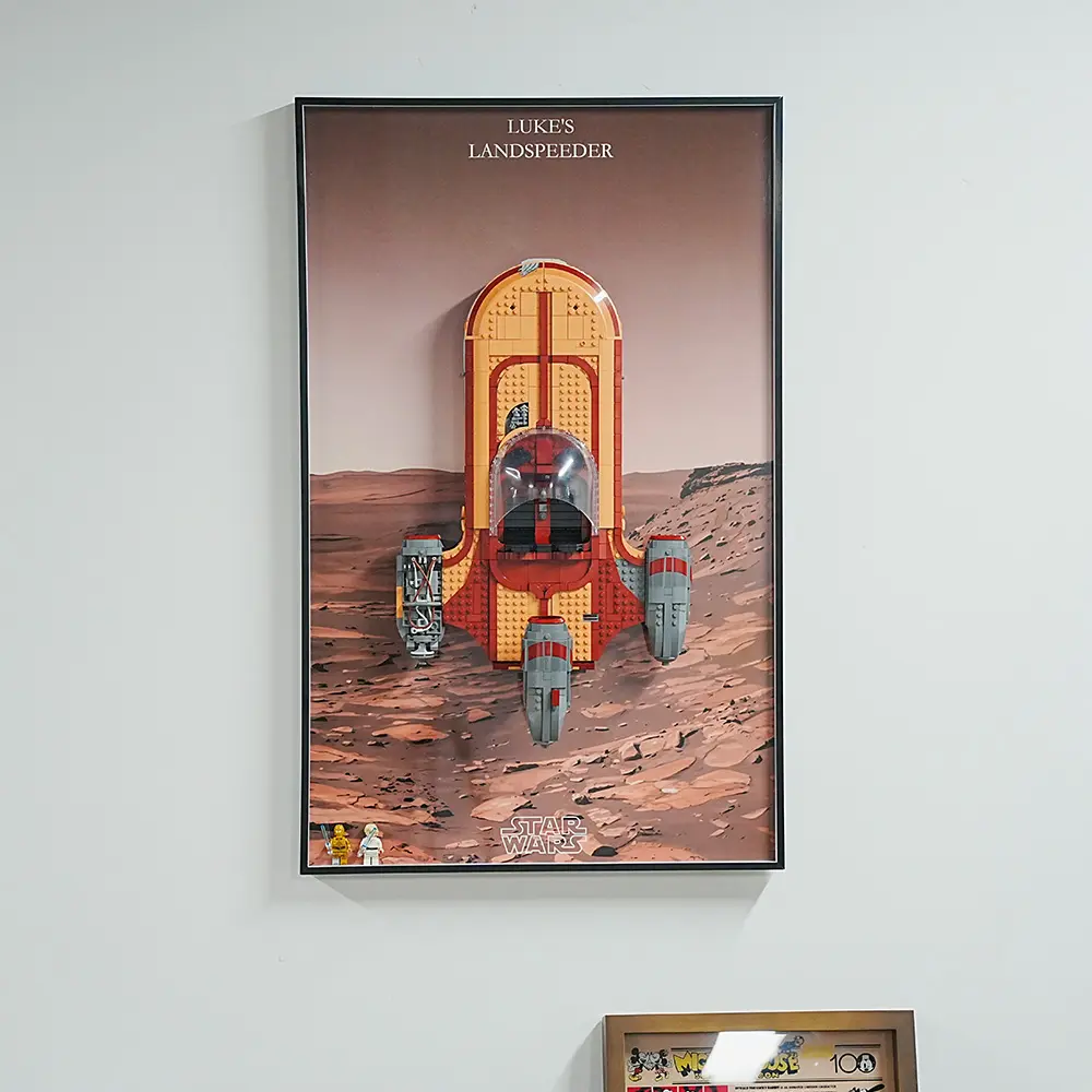 LEGO Display Frame for STAR WARS Luke Skywalker’s Landspeeder (75341) - Image 6