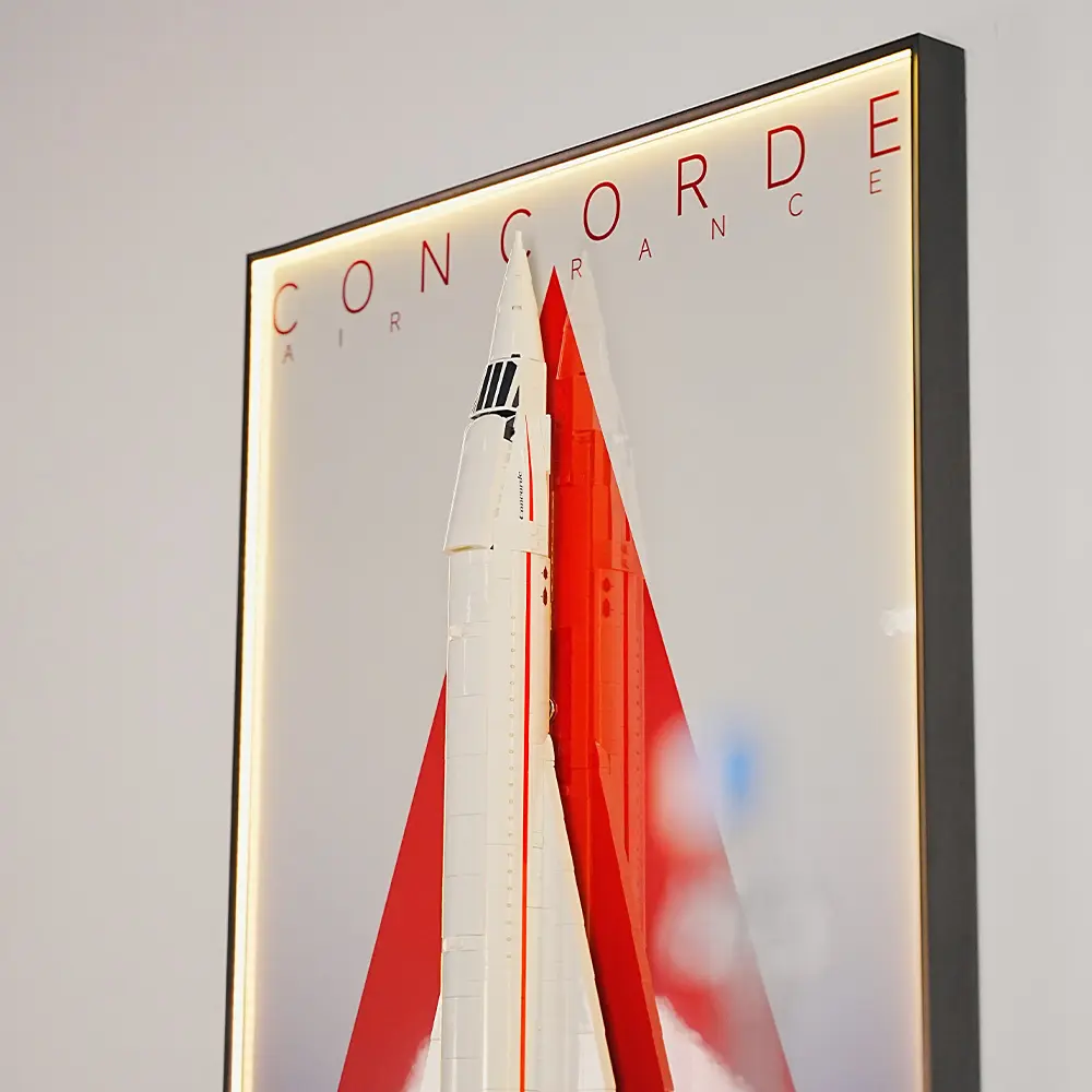 LEGO Display Wall Mount Frame for Concorde (10318) - Image 6