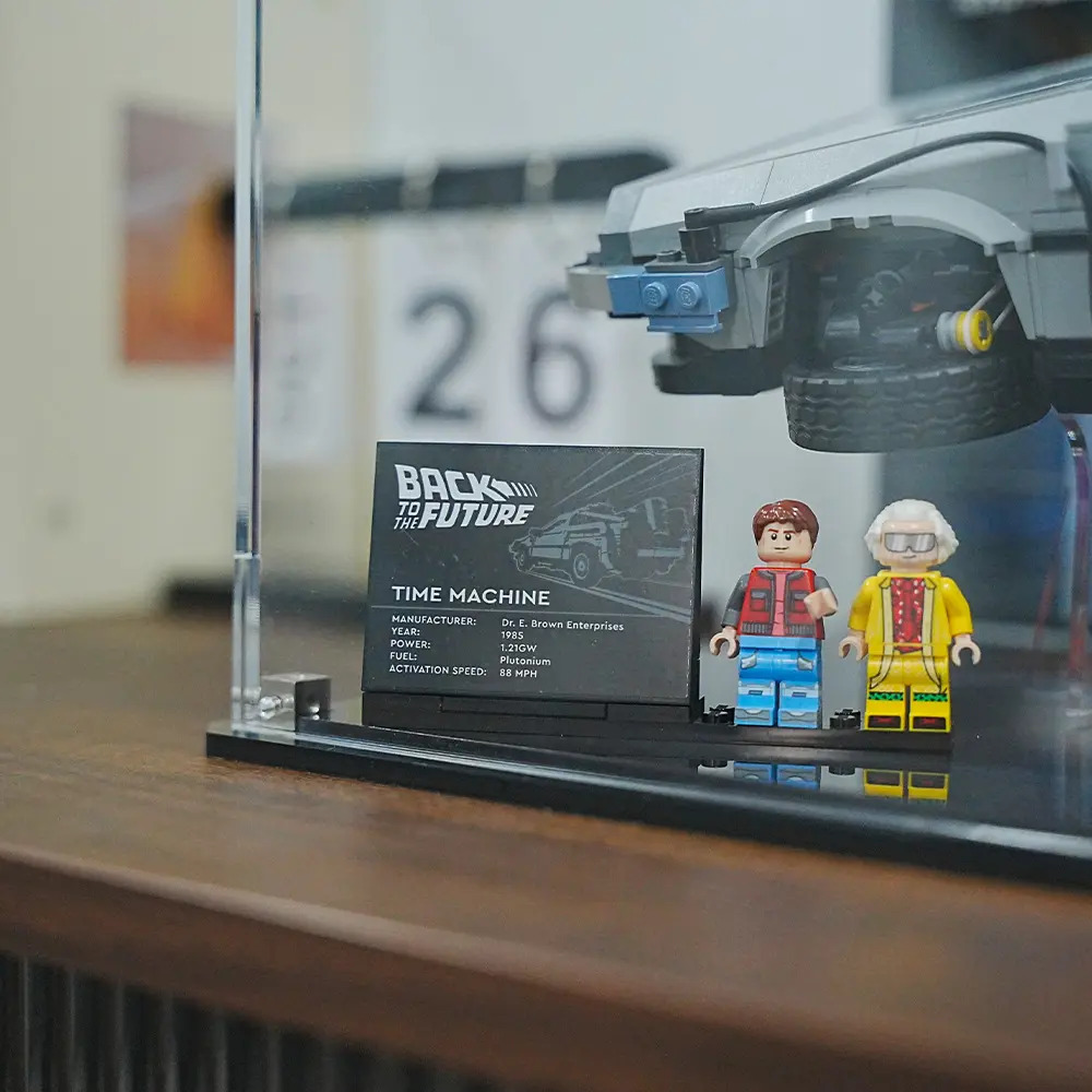 LEGO Display Case for Back to the Future Time Machine (10300) - Image 3