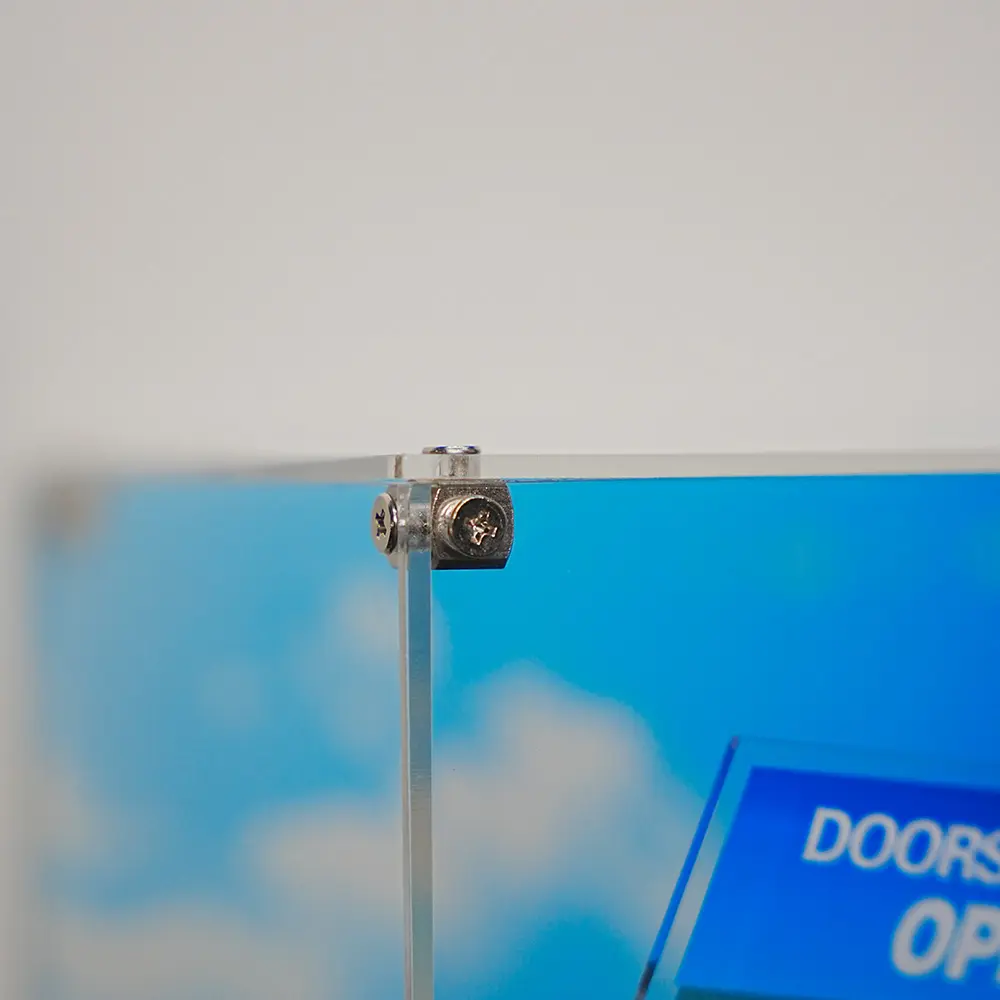 LEGO Display Case for Battle Bus (77073) - Image 9