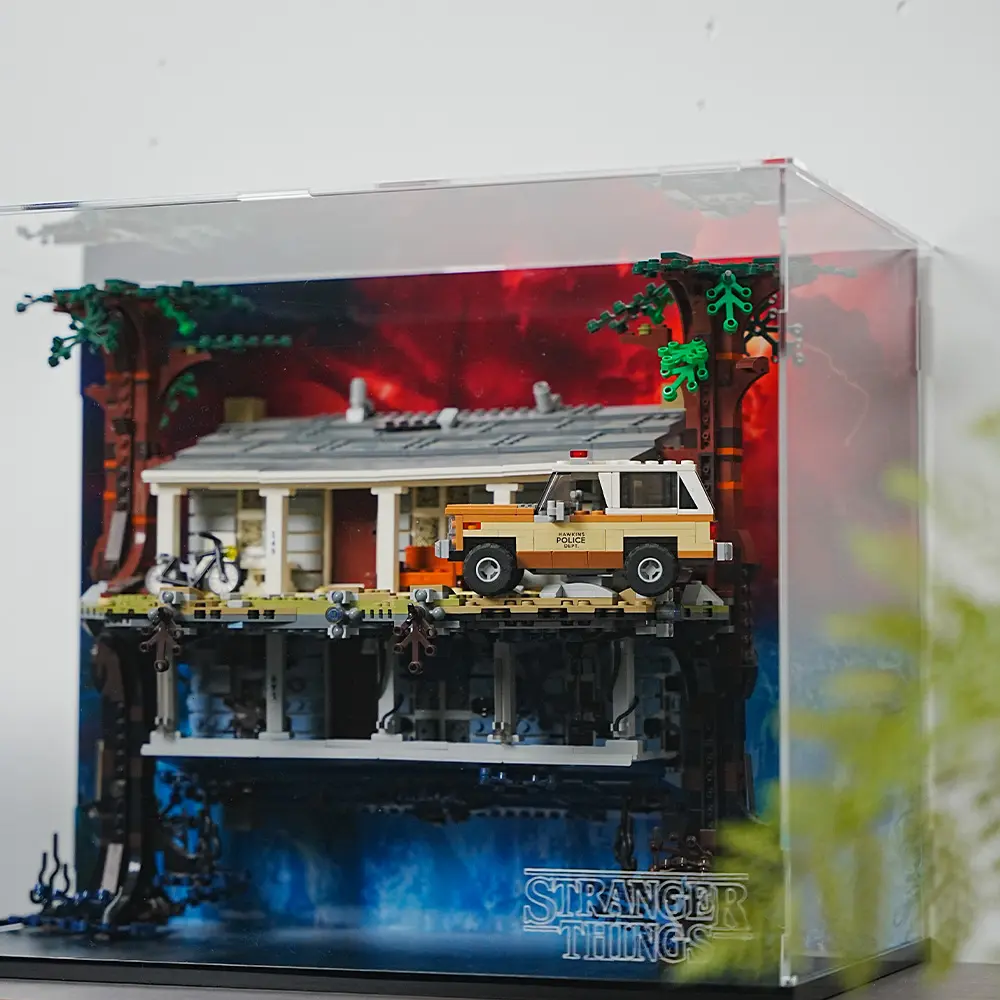 LEGO Display Case for The Upside Down (75810) - Image 3